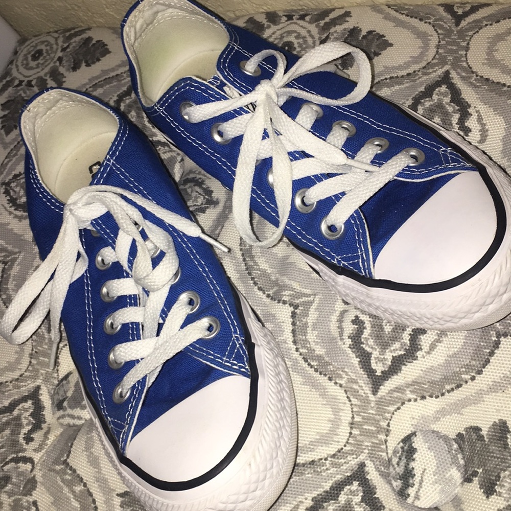 FINAL SALEE !!! blue converse